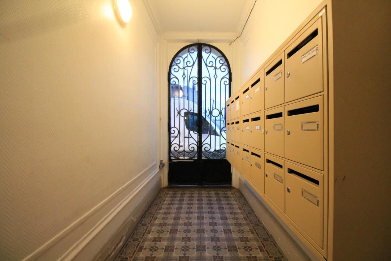 Disponible - Appartement Entier - 10Mn Rer B Aeroport Cdg - Paris Gare Du Nord, T11 Express, Le Bourget, Tout Equipe, Netflix Gratuit, 3 Personnes, 4Eme Etage, Escaliers, Parc Des Expositions, Parking Rue Gratuit Apres 19H Drancy Buitenkant foto