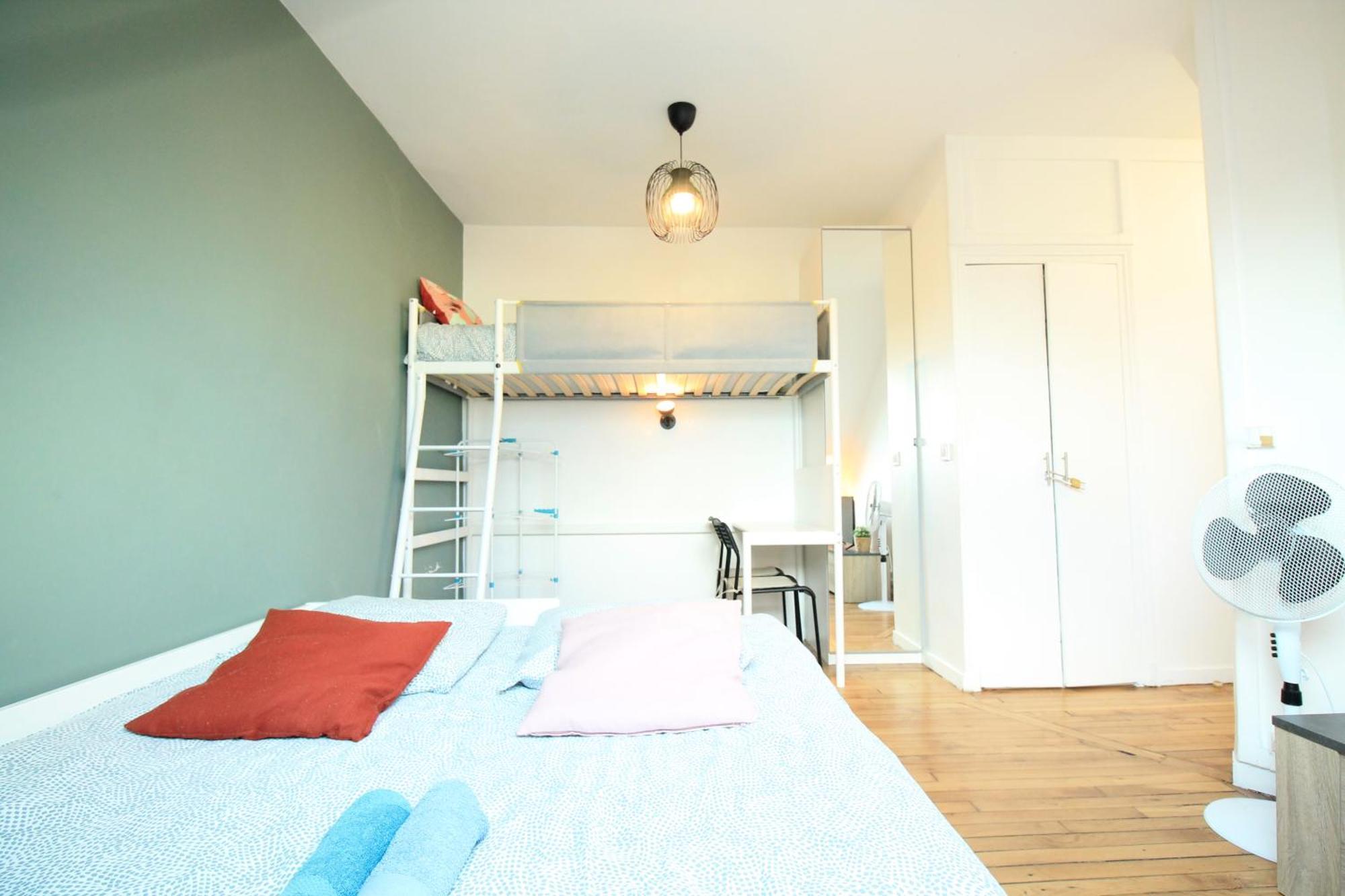 Disponible - Appartement Entier - 10Mn Rer B Aeroport Cdg - Paris Gare Du Nord, T11 Express, Le Bourget, Tout Equipe, Netflix Gratuit, 3 Personnes, 4Eme Etage, Escaliers, Parc Des Expositions, Parking Rue Gratuit Apres 19H Drancy Buitenkant foto